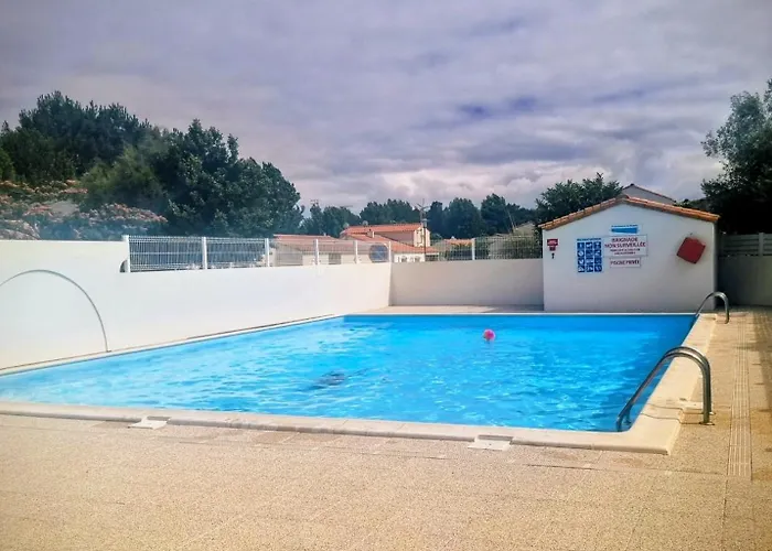 Holiday home Maison Bord De